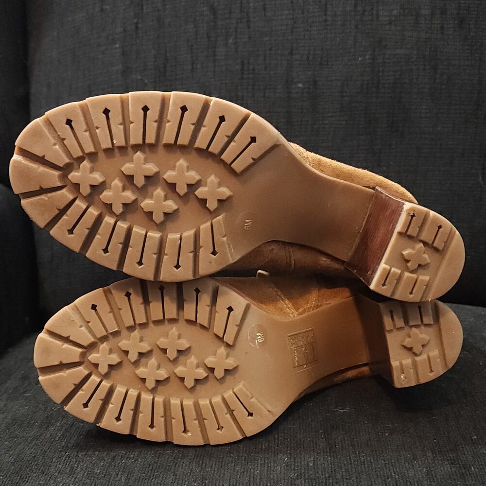 Tory Burch Sofia Lug Sole Leather Mid-Heel Booties - Women's Size 6 - Picture 10 of 10